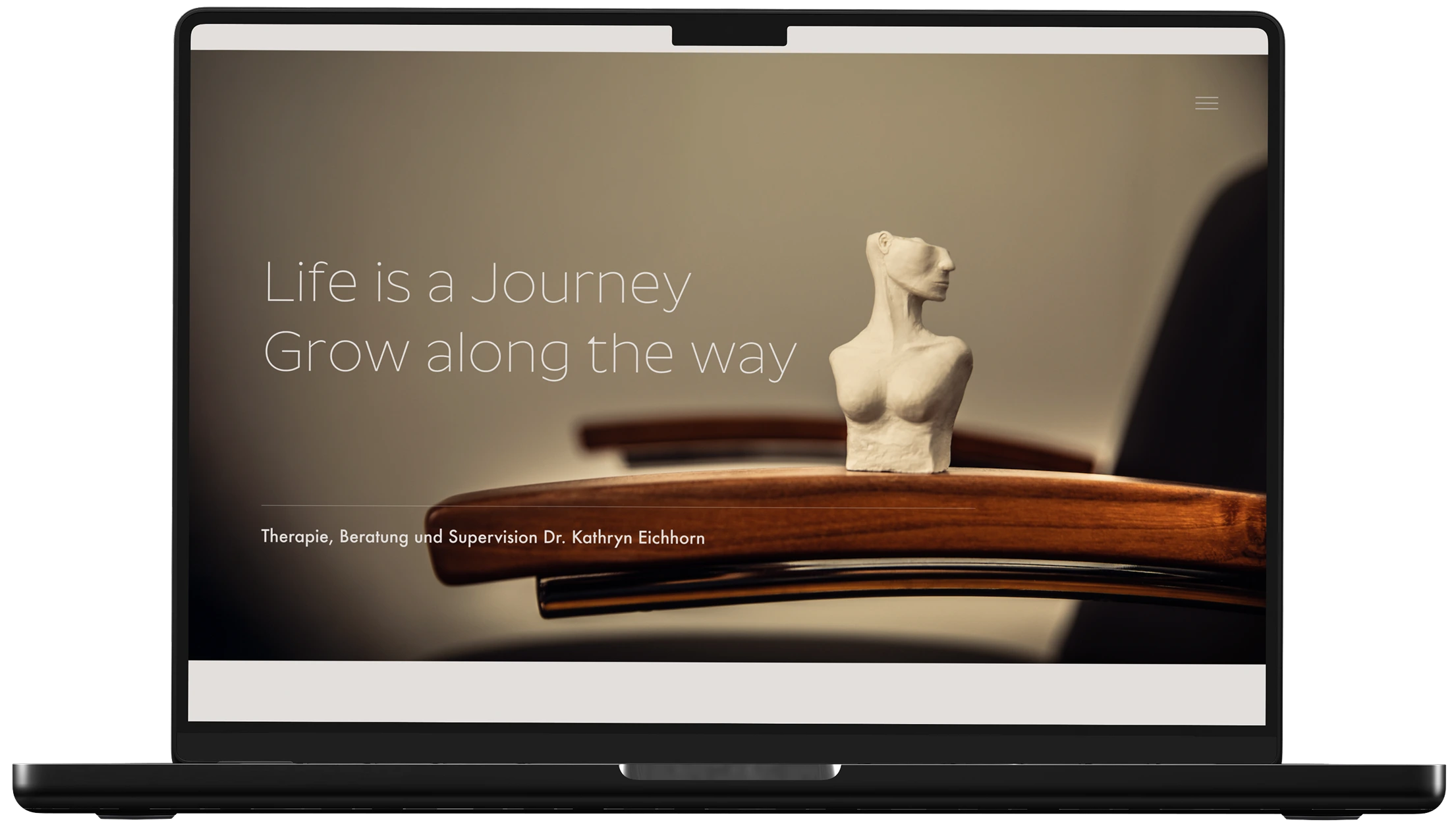 Website von Dr. Kathryn Eichhorn auf einem MacBook