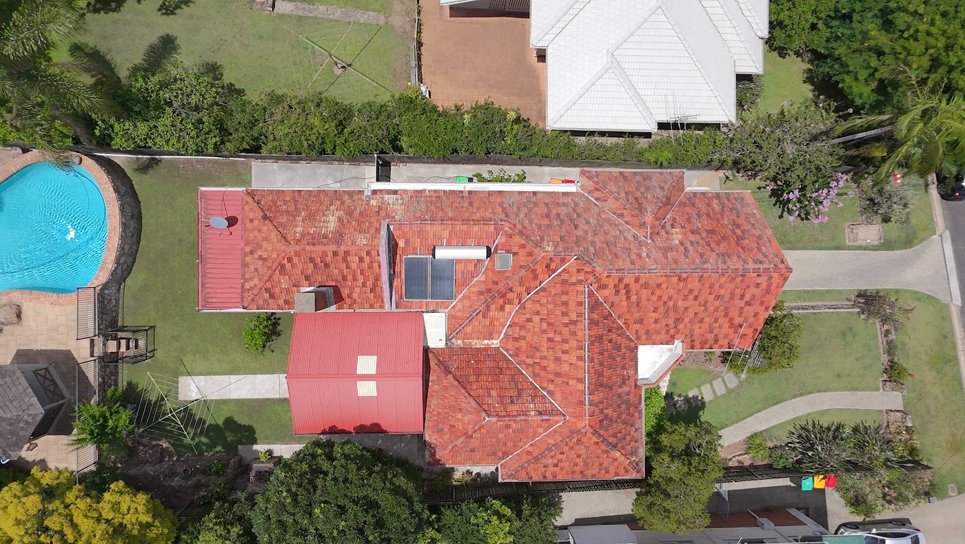 The same Moorooka tile roof from the air after cleaning