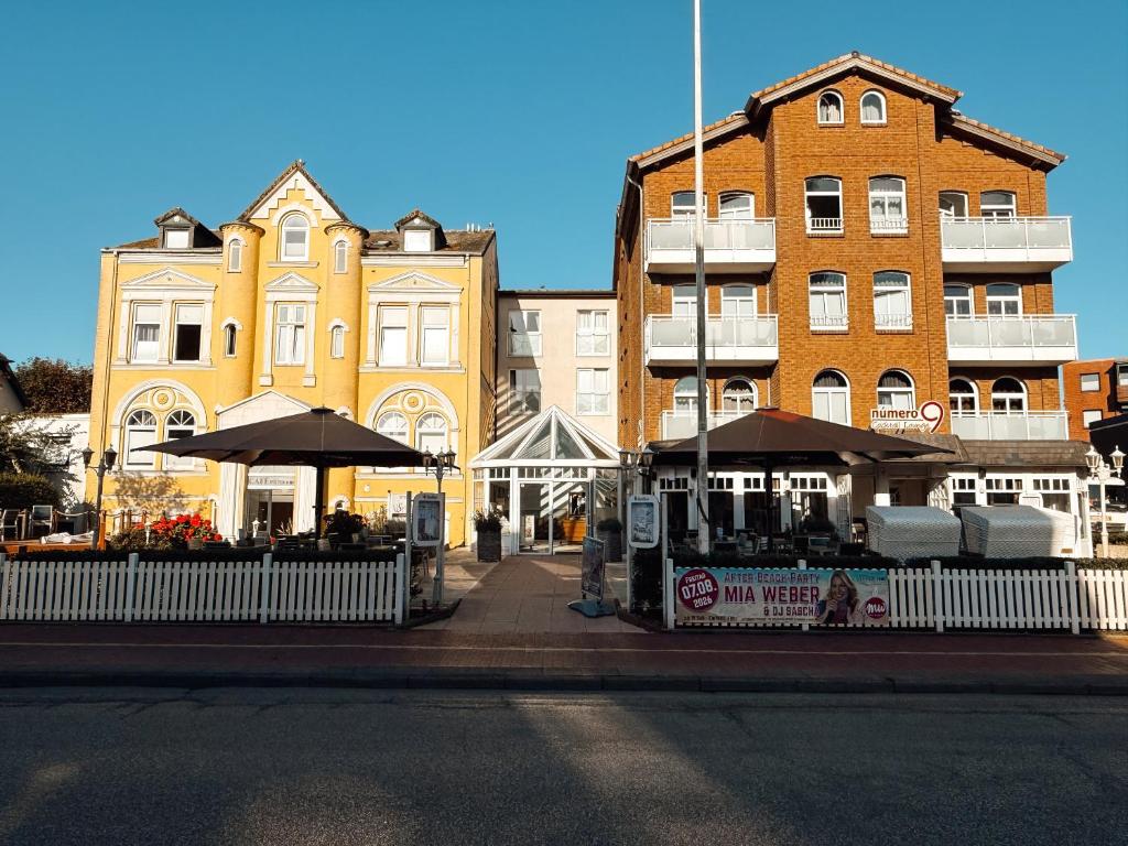 Beide Häuser von der Norderstraße