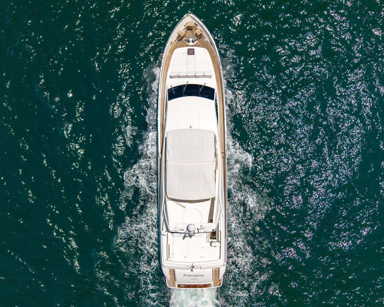 Bespoke Luxury Yacht Experience