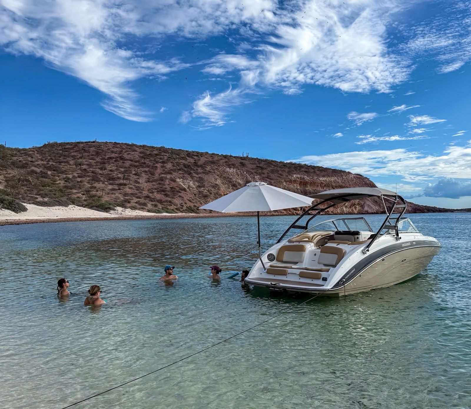 VIP Espíritu Santo and Jet Boat Experience