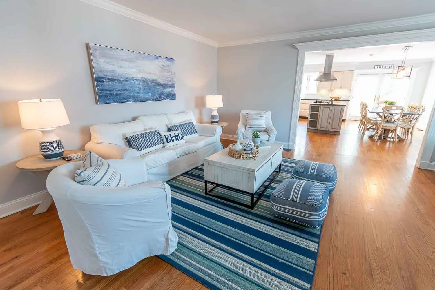 Living room in a furnished student house on Reef Road