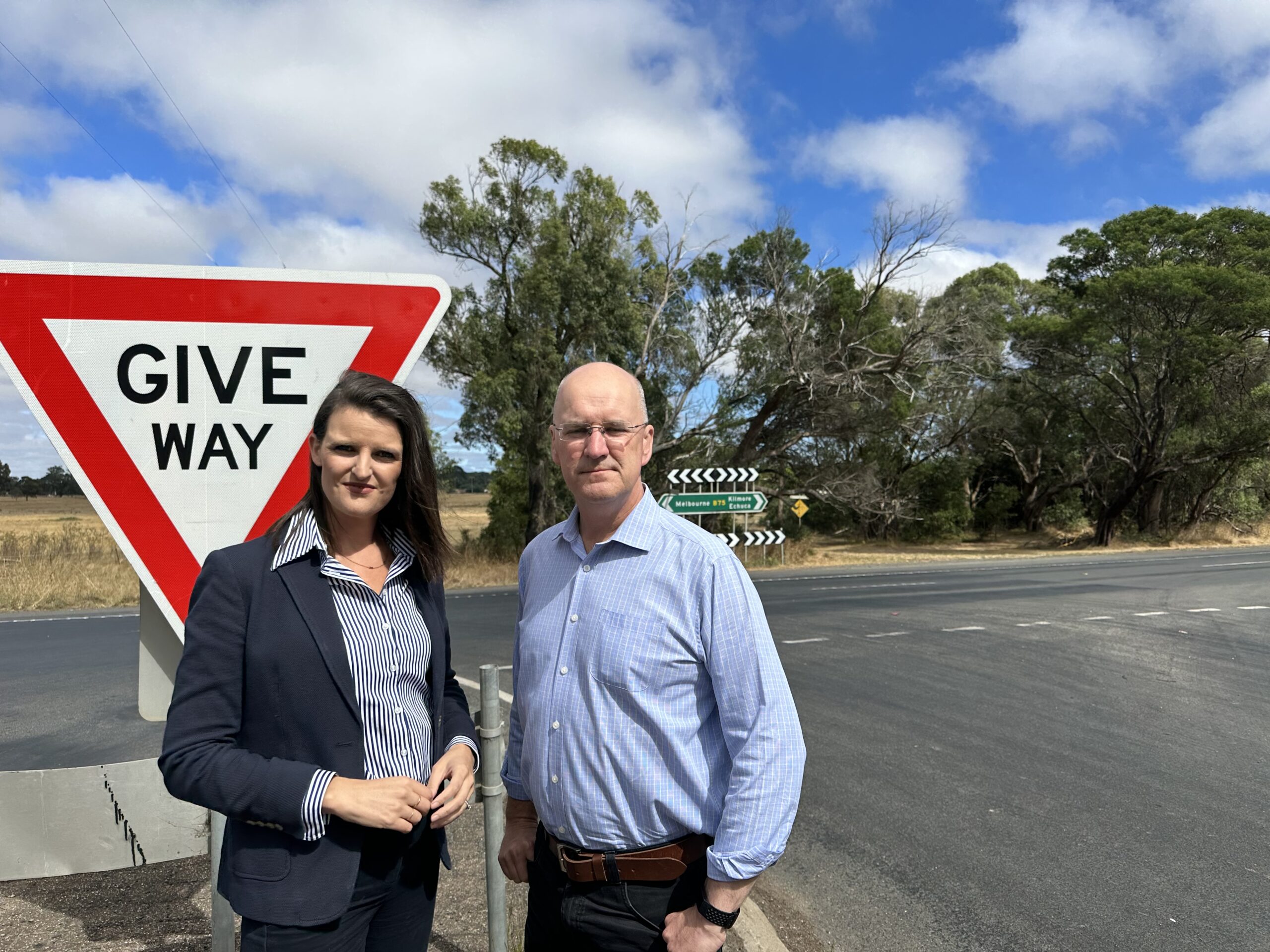 Victorian roads still a mess as Labor looks away