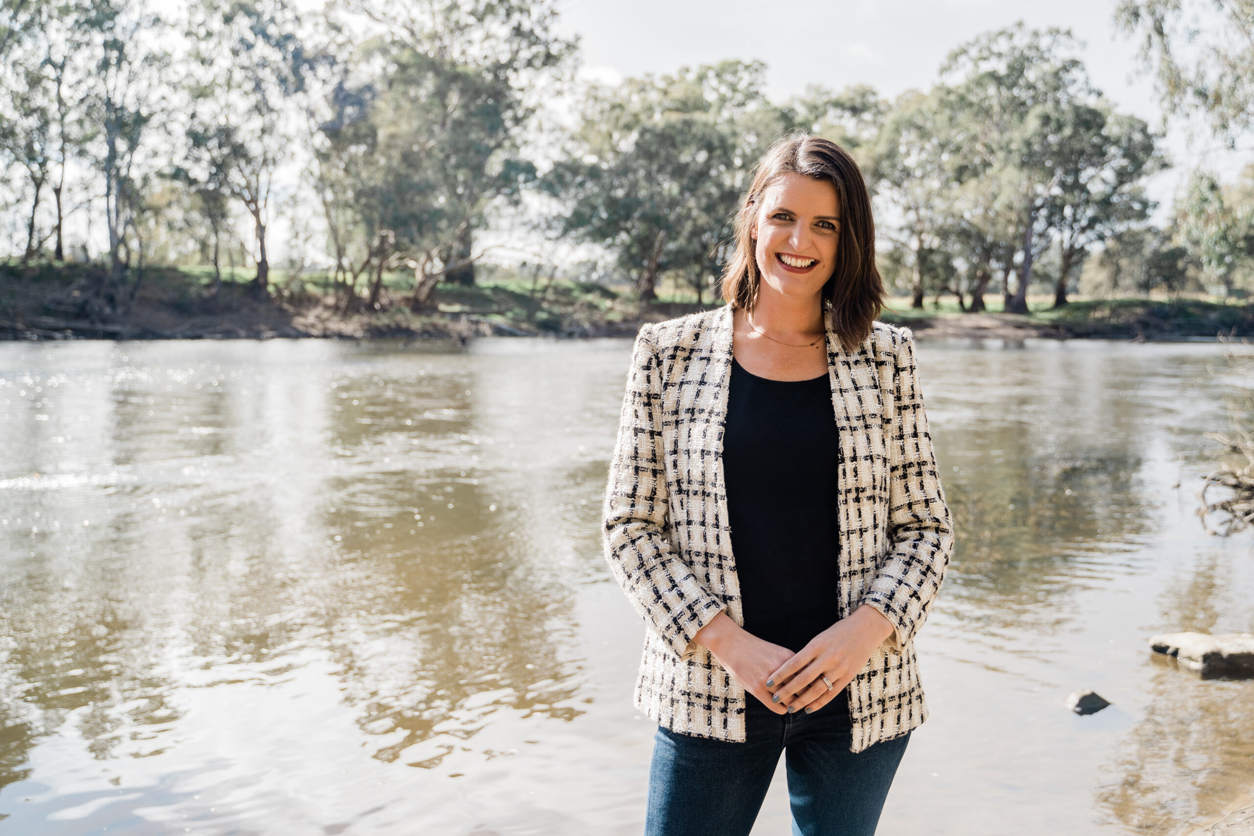 Nationals push for regional sitting blocked by Labor