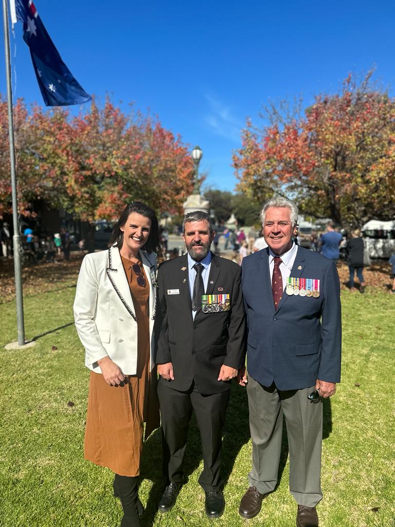 ANZAC Prize competition open for secondary students