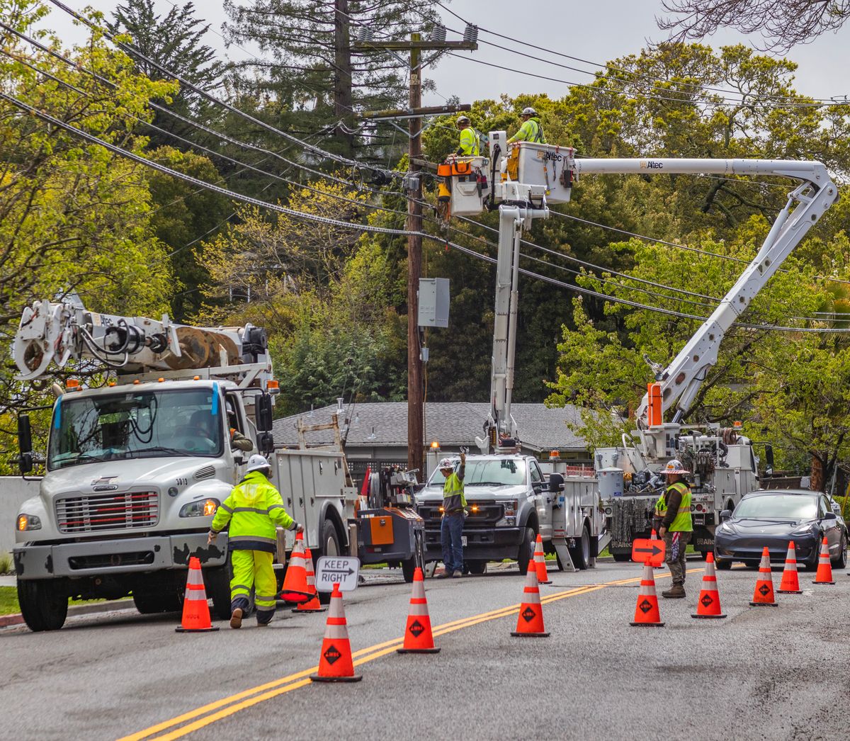 Utility line construction crew