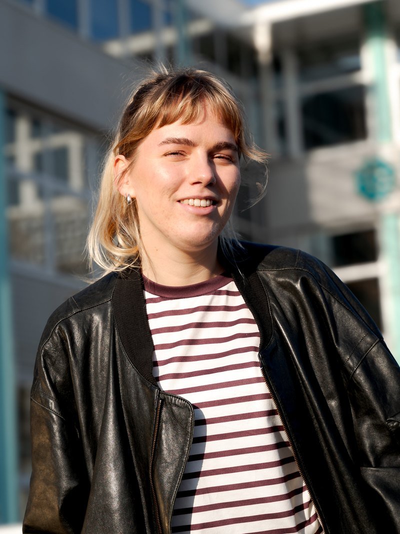 Isa, UX/UI Designer at Pro Contact