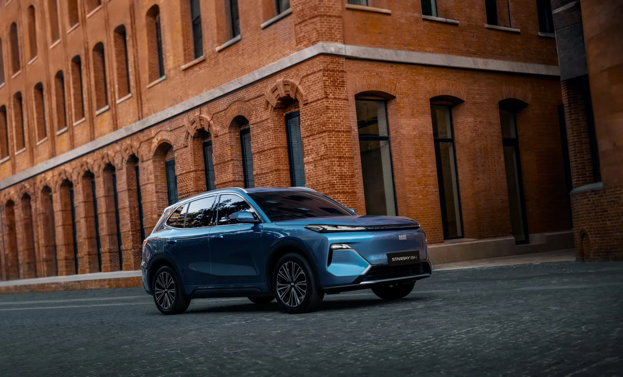 Geely Starray EM-i PRO+ – Stadthaus