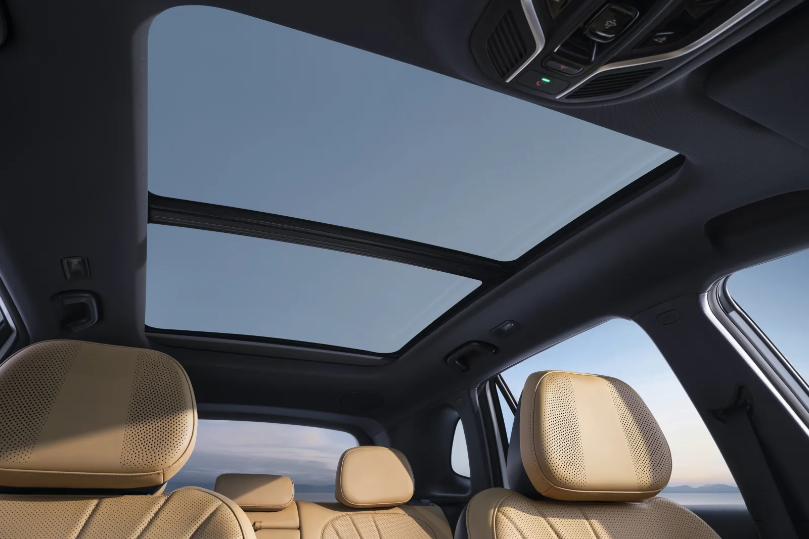 Geely Starray EM-i – Panoramadach