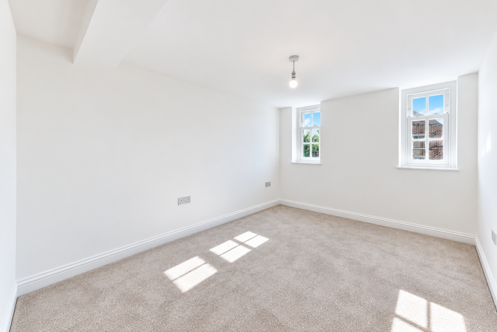 Feltham Court – photo 11