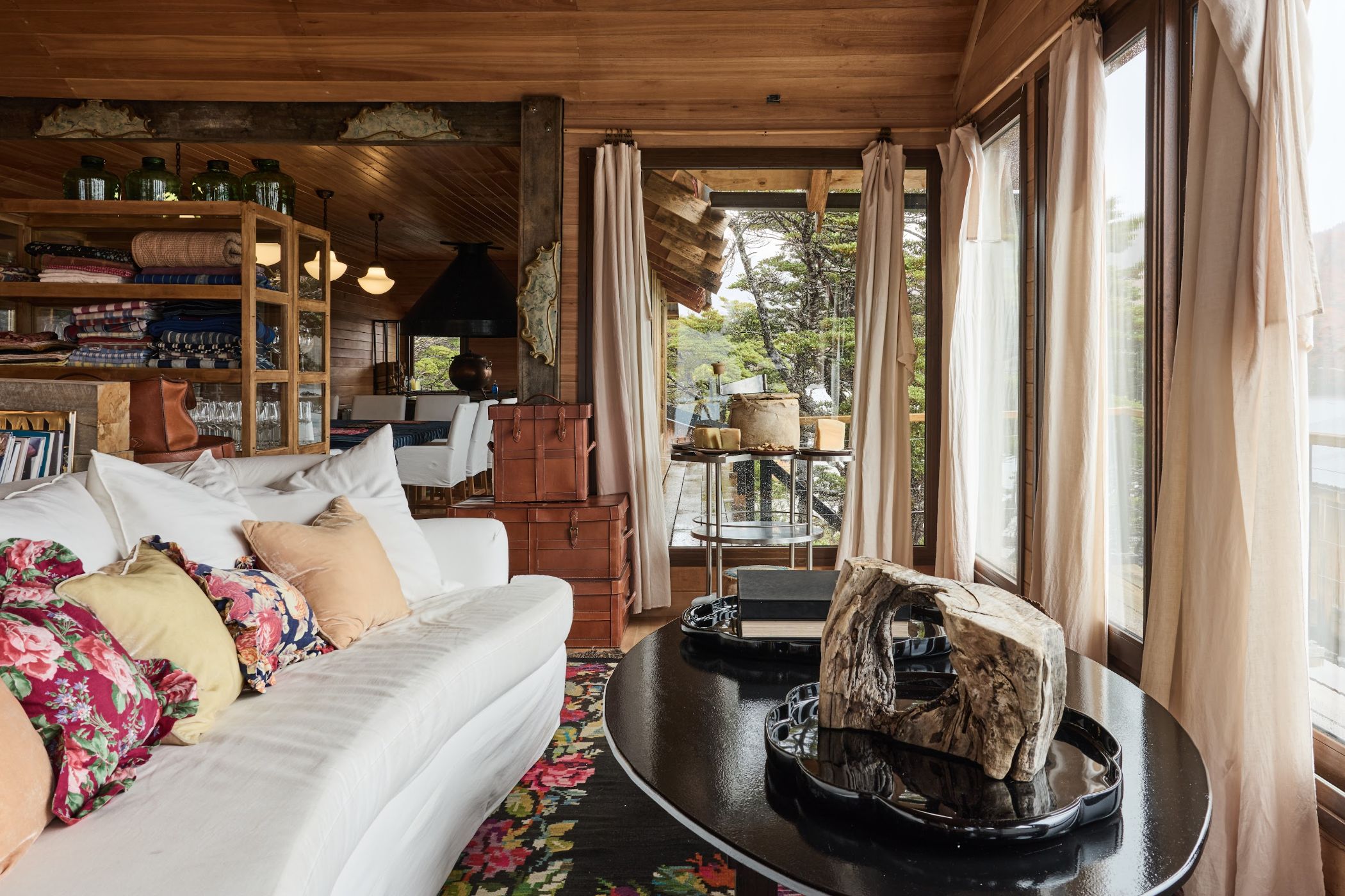 Lenga Living Room