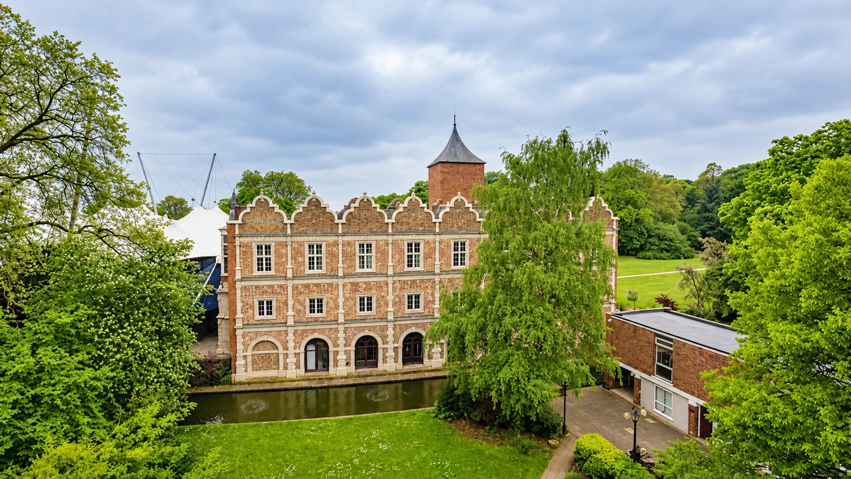 Holland House surrounded by parkland