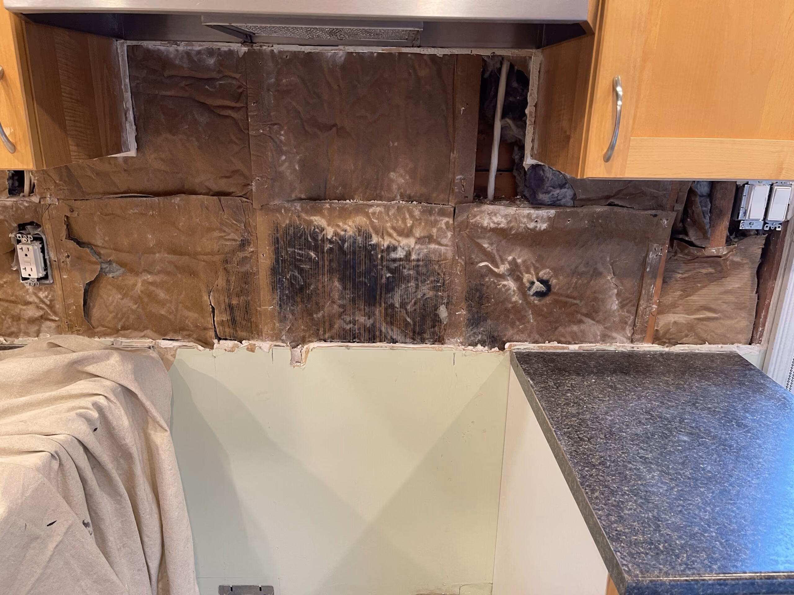 Kitchen Backsplash Drywall Repair In North Vancouver