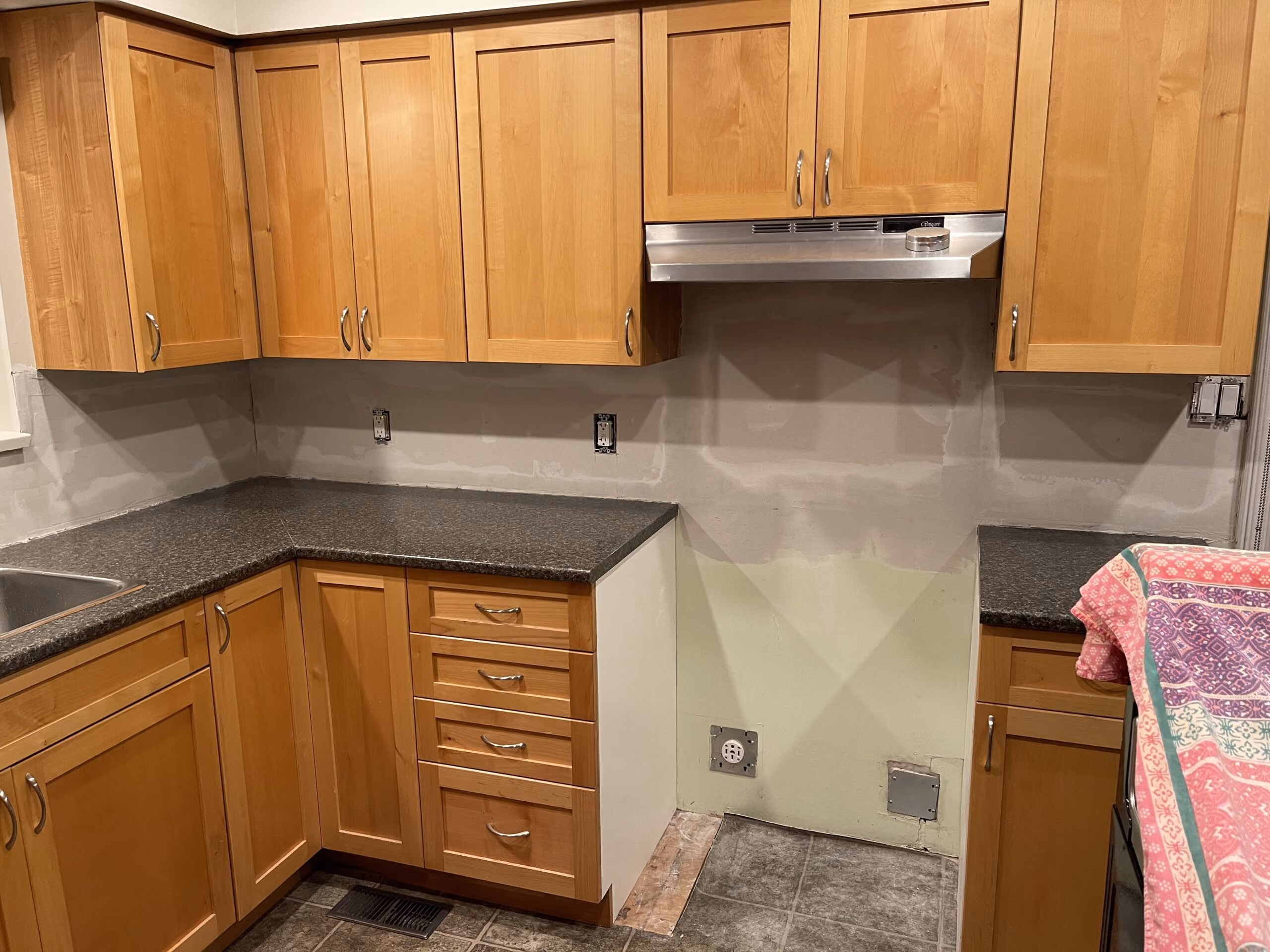 Kitchen Backsplash Drywall Repair In North Vancouver
