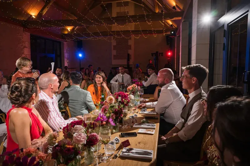 Dîner et discours des invités