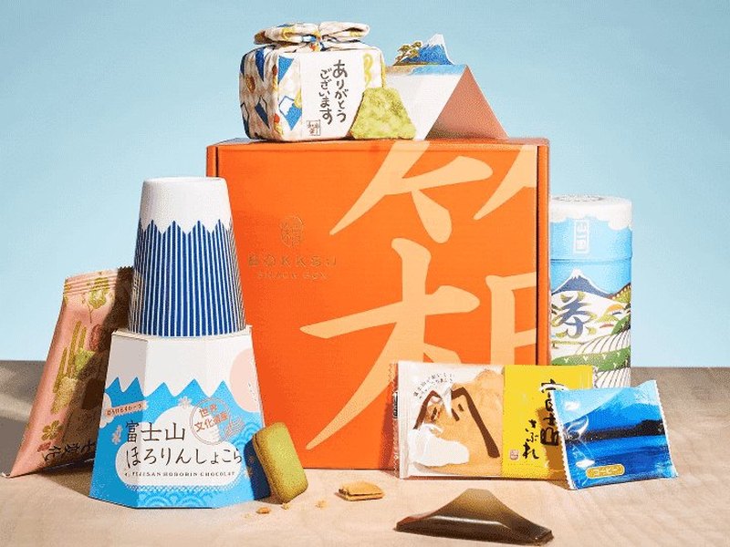 A Bokksu box of Japanese snacks and tea