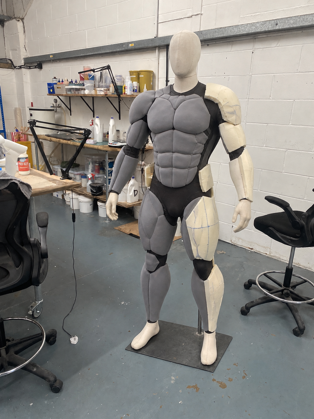 Soft and flexible fabrication mannequin build