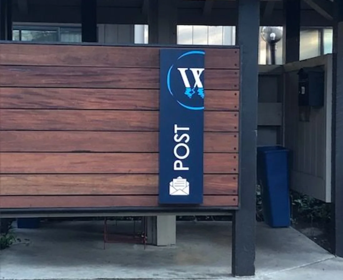 Outdoor mail room