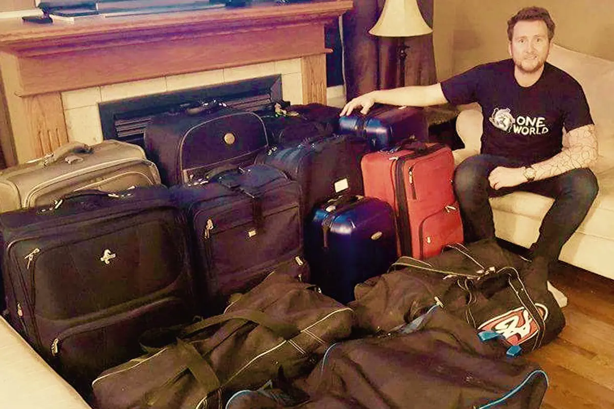 Brock Frost from Capitis with suitcases