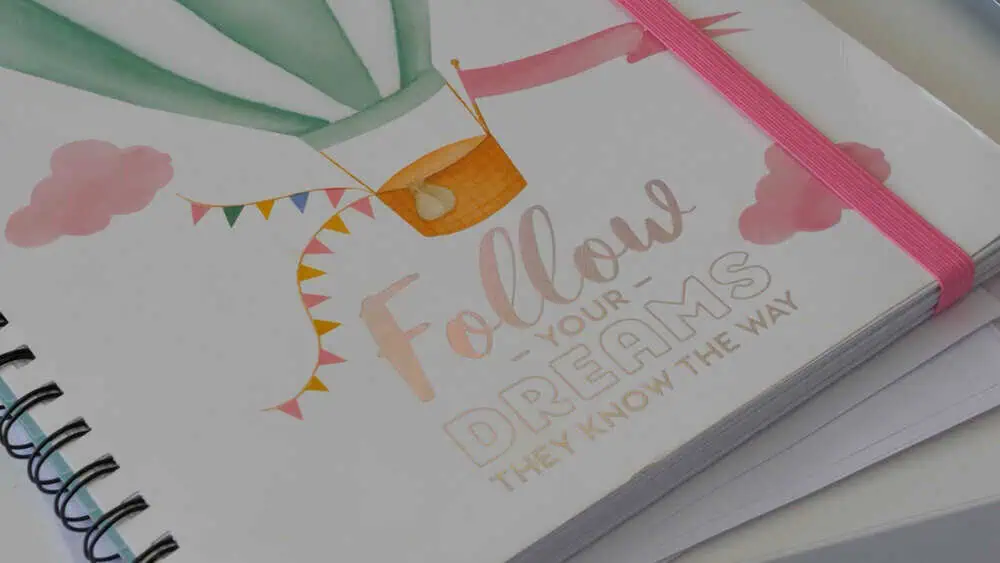 “Follow Your Dreams” mindfulness course manual supporting personal growth, resilience and emotional wellbeing.