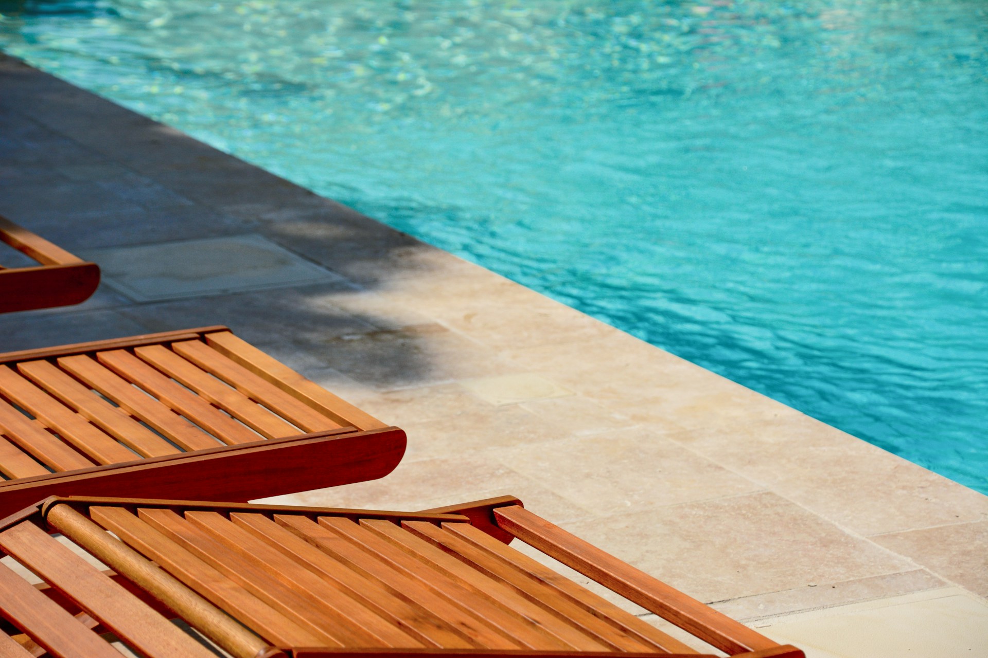 Non-Invasive Leak Detection for Marietta Pools Without Deck Damage