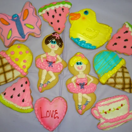 Decorated sugar cookies: birthday