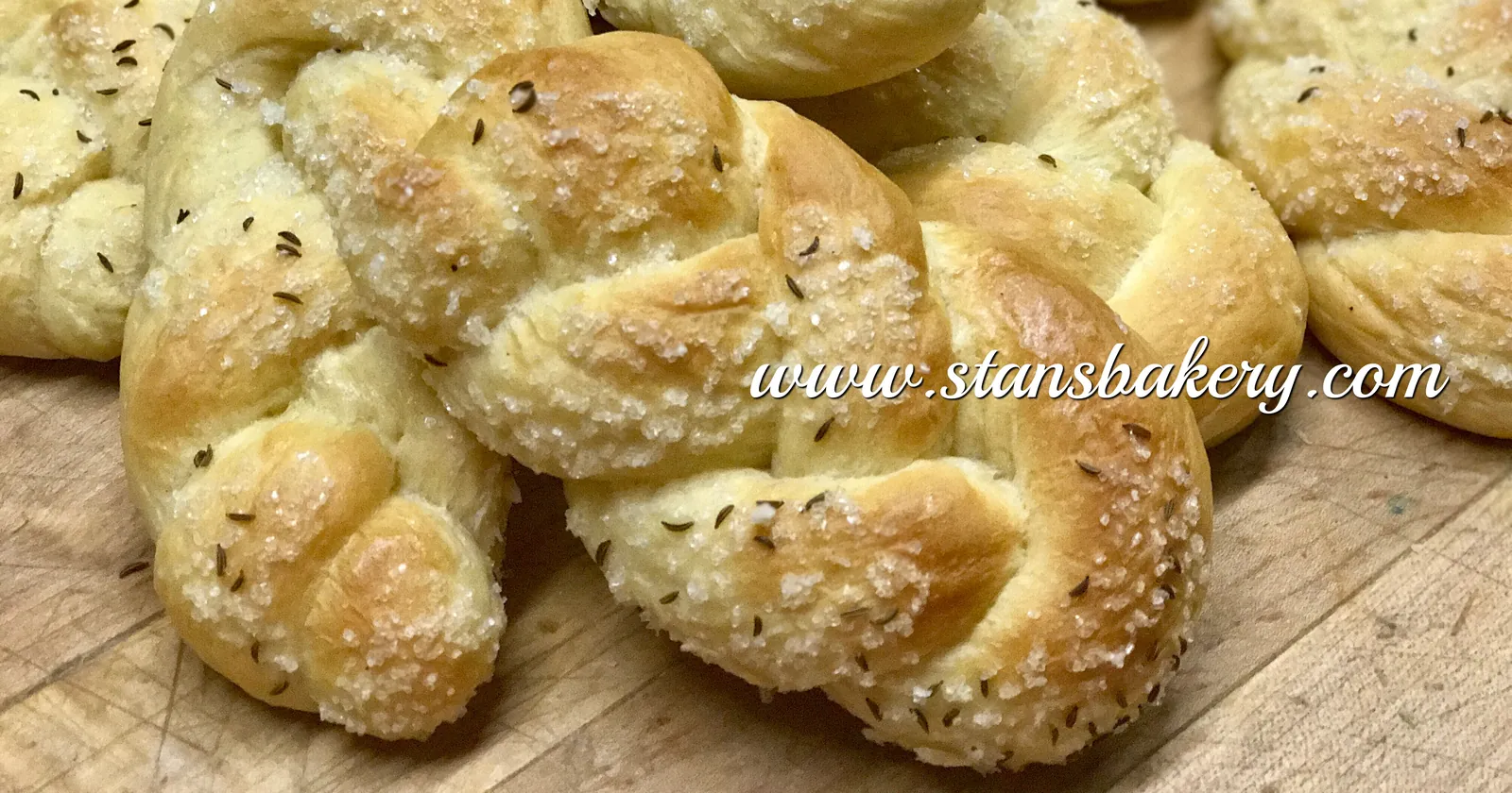 Braided salt and caraway hoska rolls