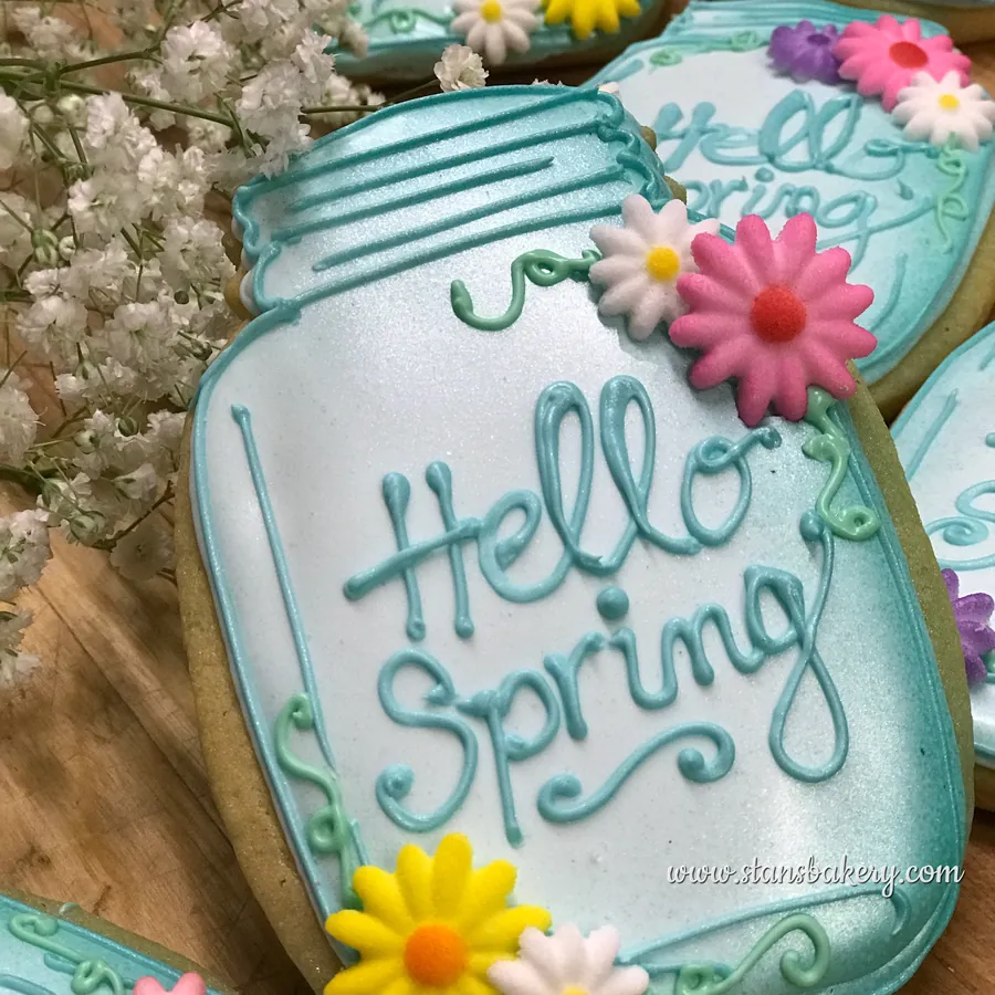 A Hello Spring mason jar cookie