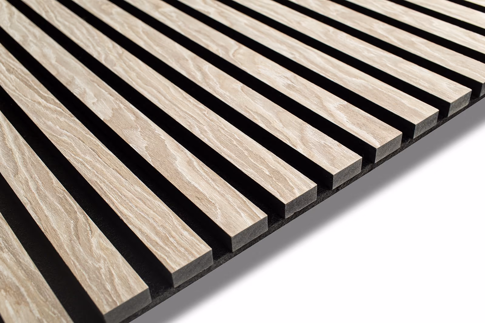 Siberian Oak timber acoustic panel by Kuuks