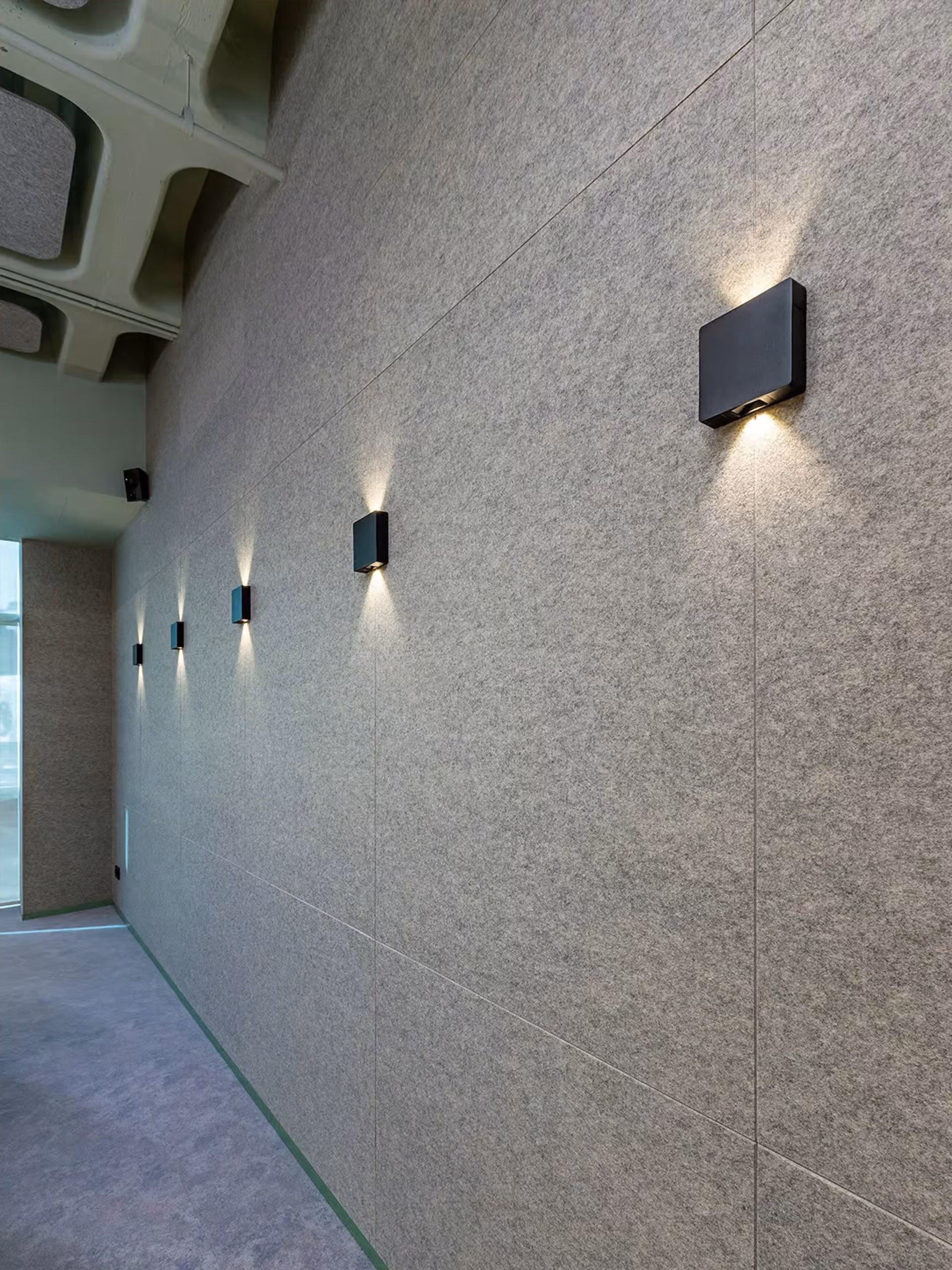 V-Plate acoustic panel by Feltouch, view 2