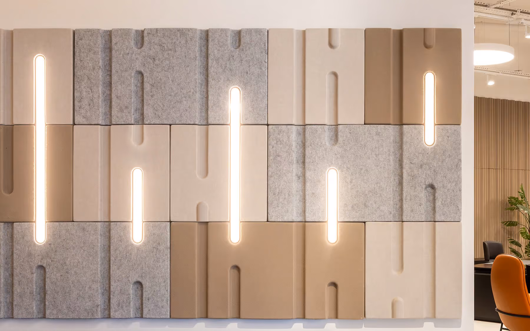 Raindrop acoustic light by Feltouch, view 1