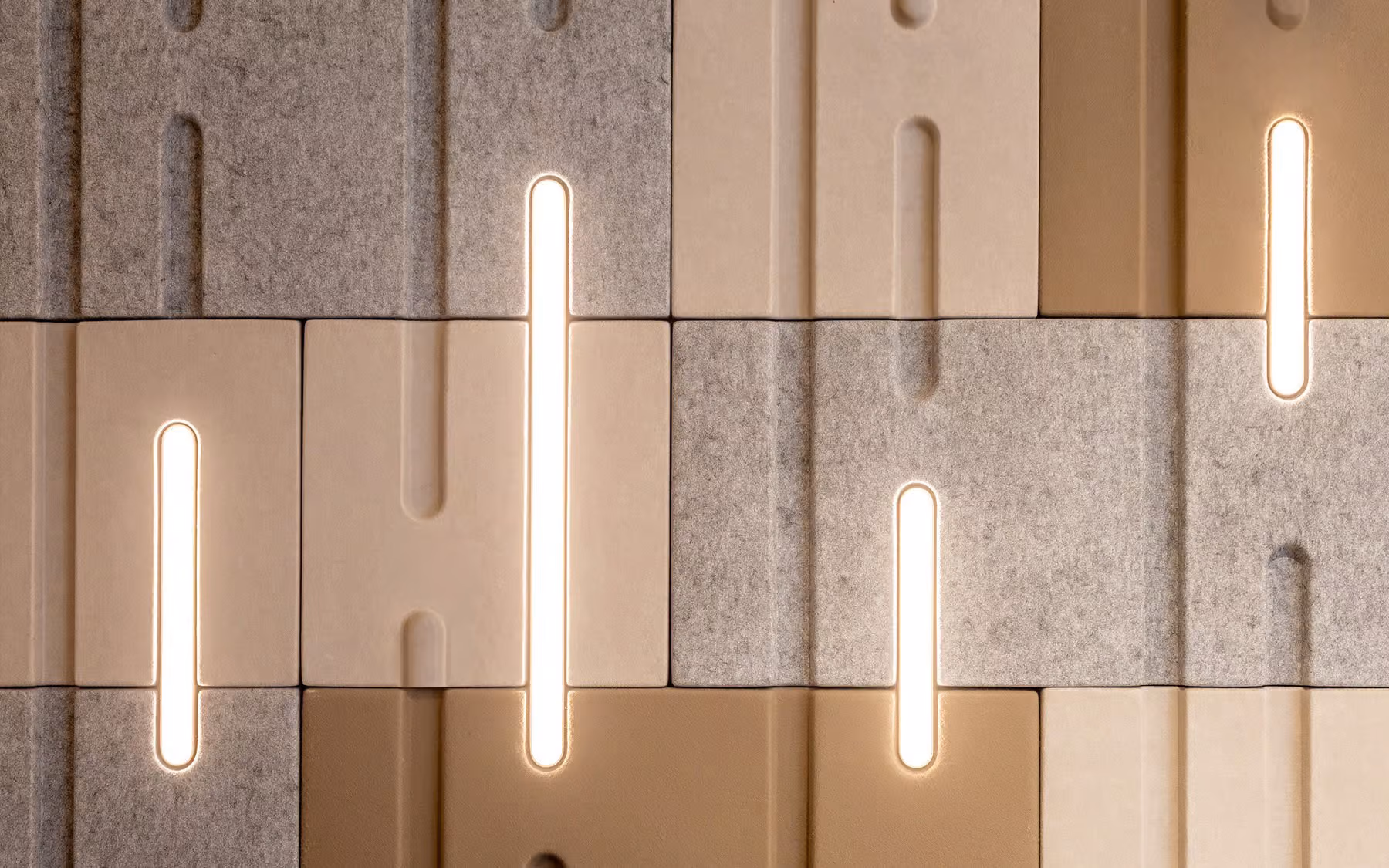 Raindrop acoustic light by Feltouch