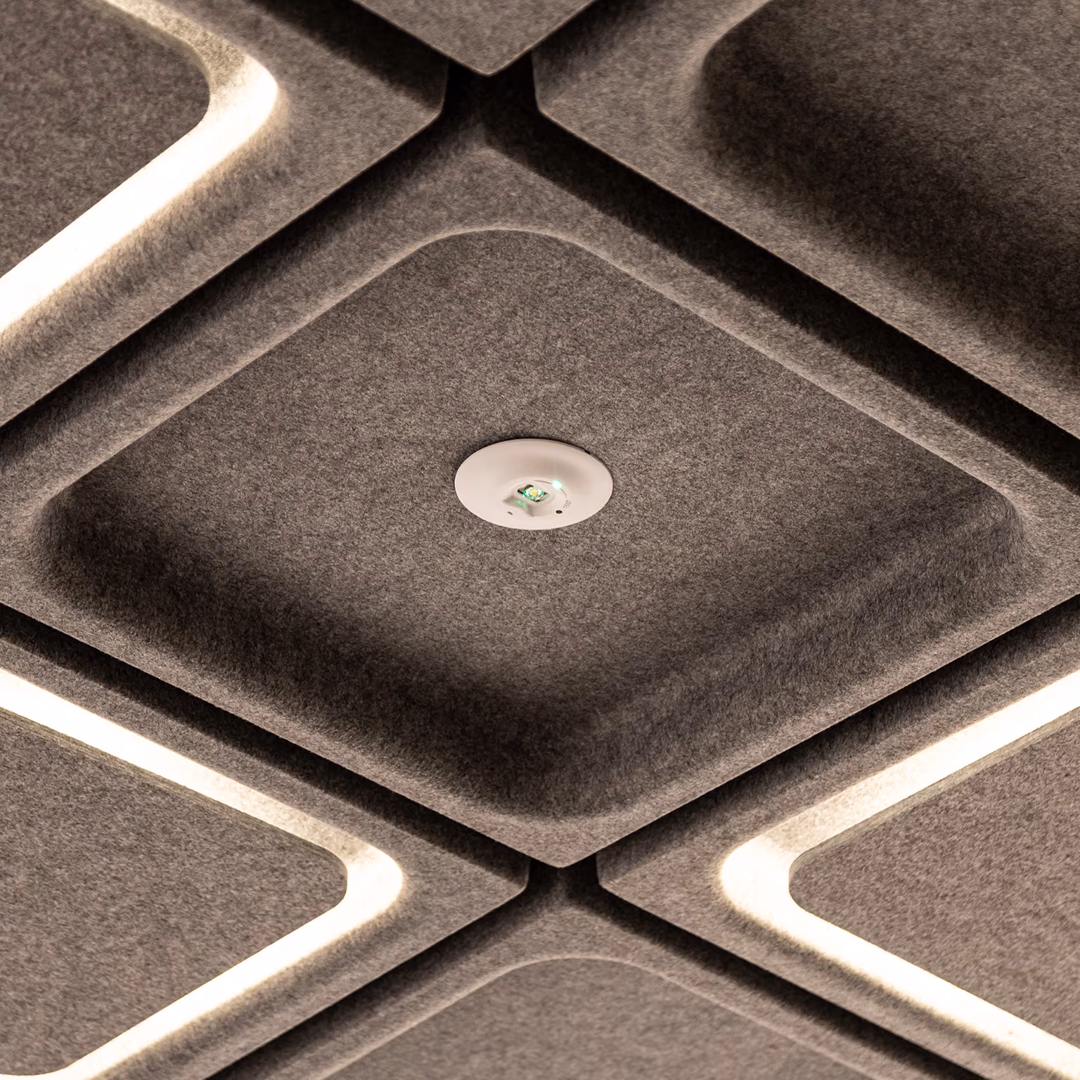 Space Lay-in acoustic light by Feltouch