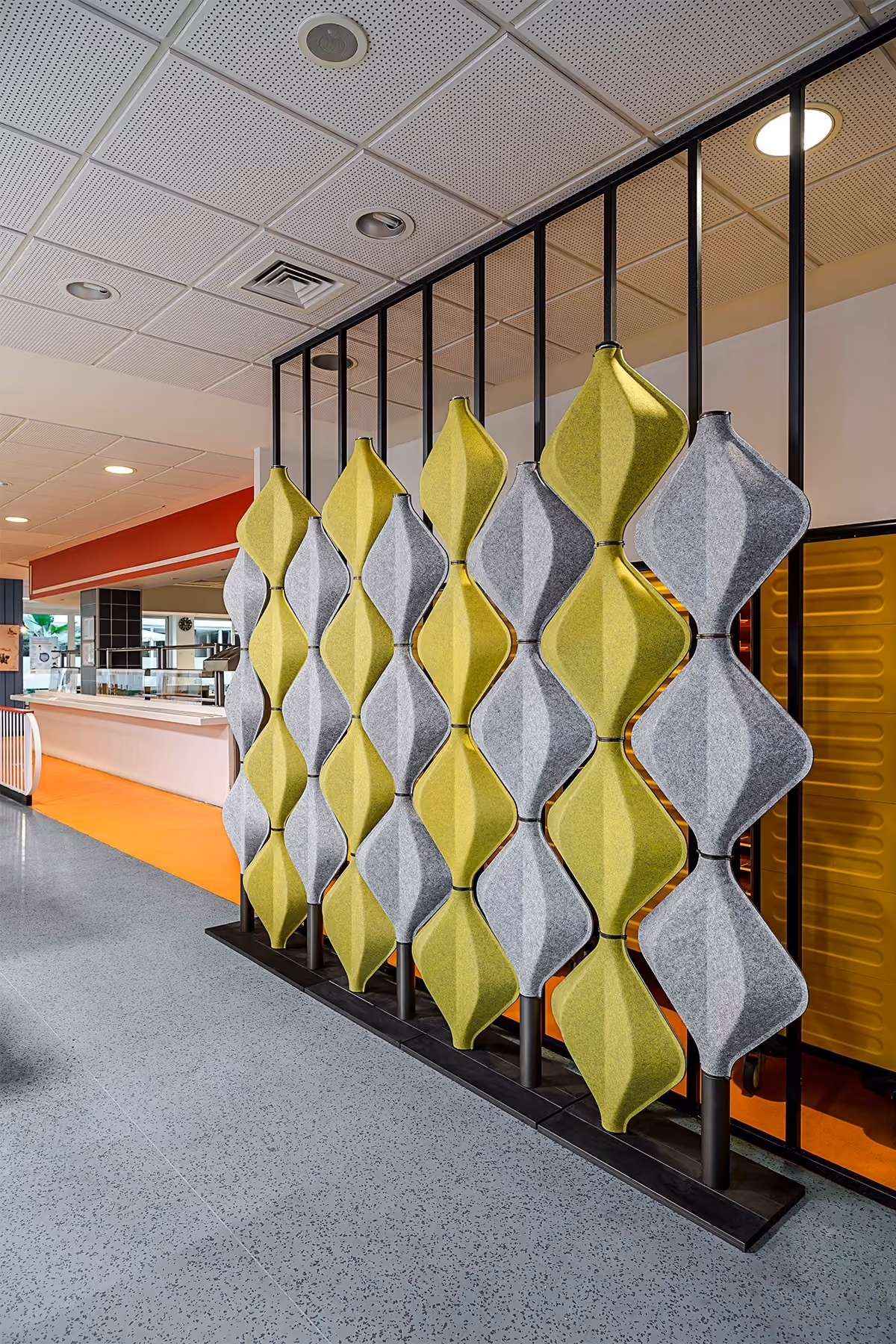 Diagon acoustic screen by Feltouch, view 2
