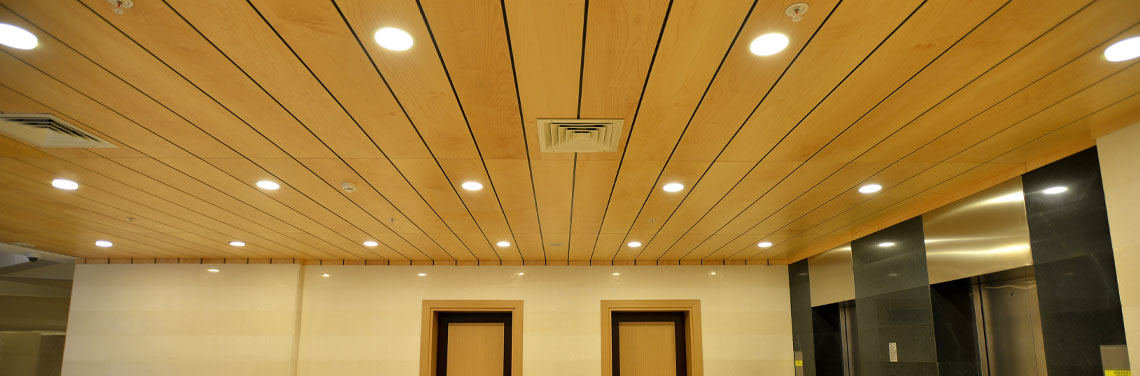 Wood linear acoustic ceiling