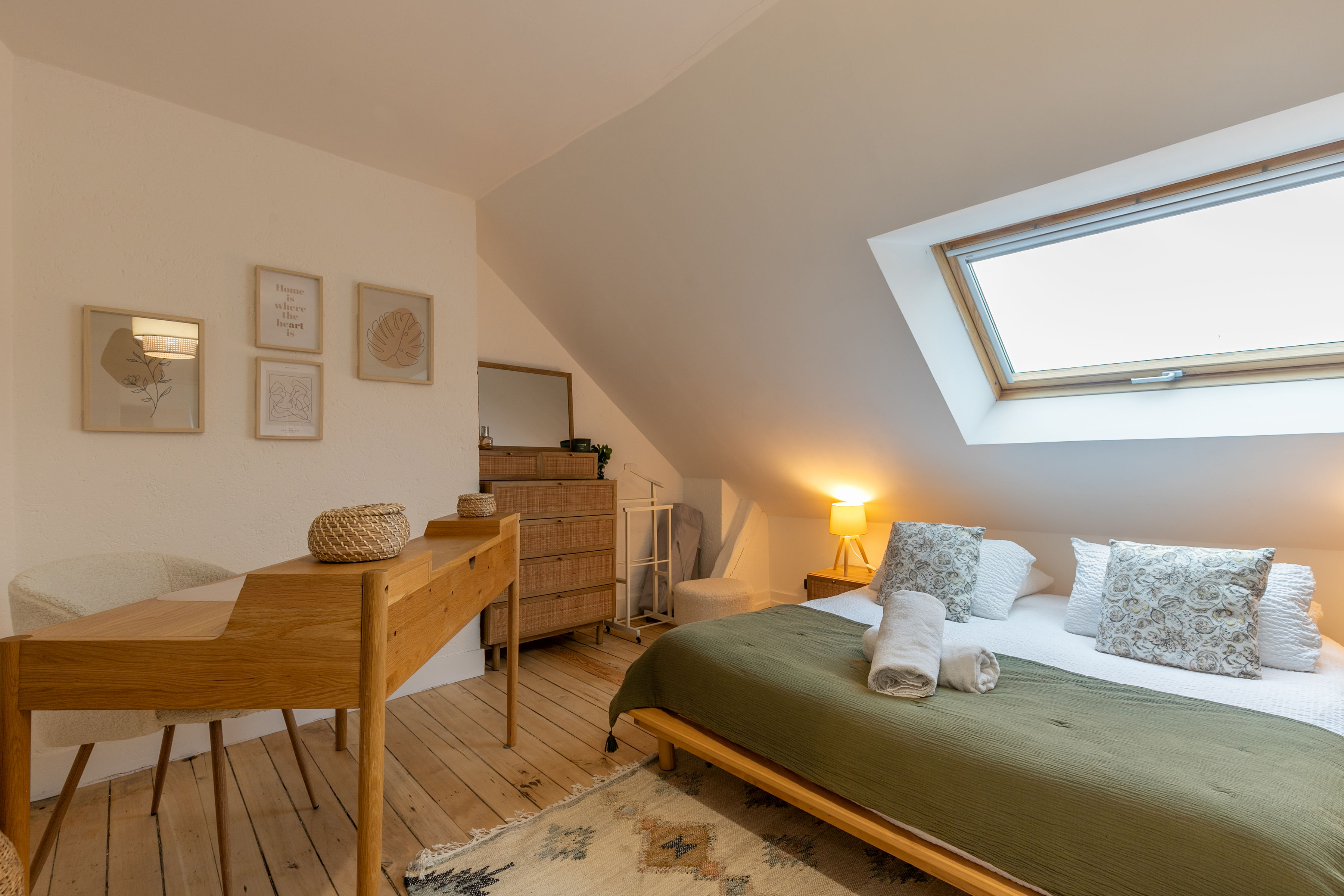 Le Nid’s attic bedroom