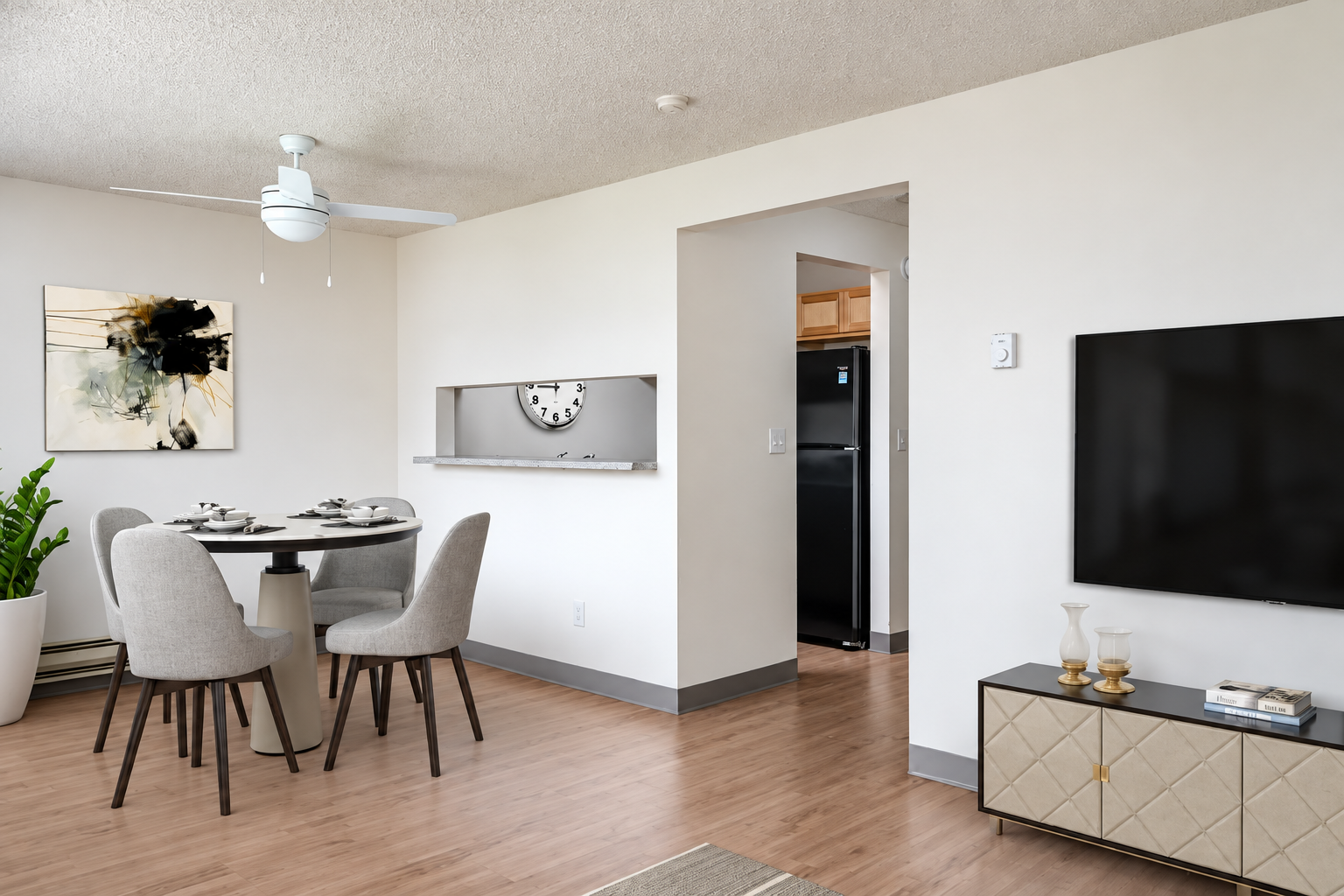 Furnished dining room