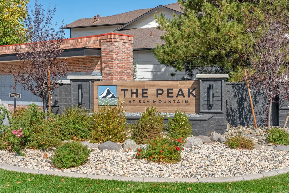 Exterior property sign