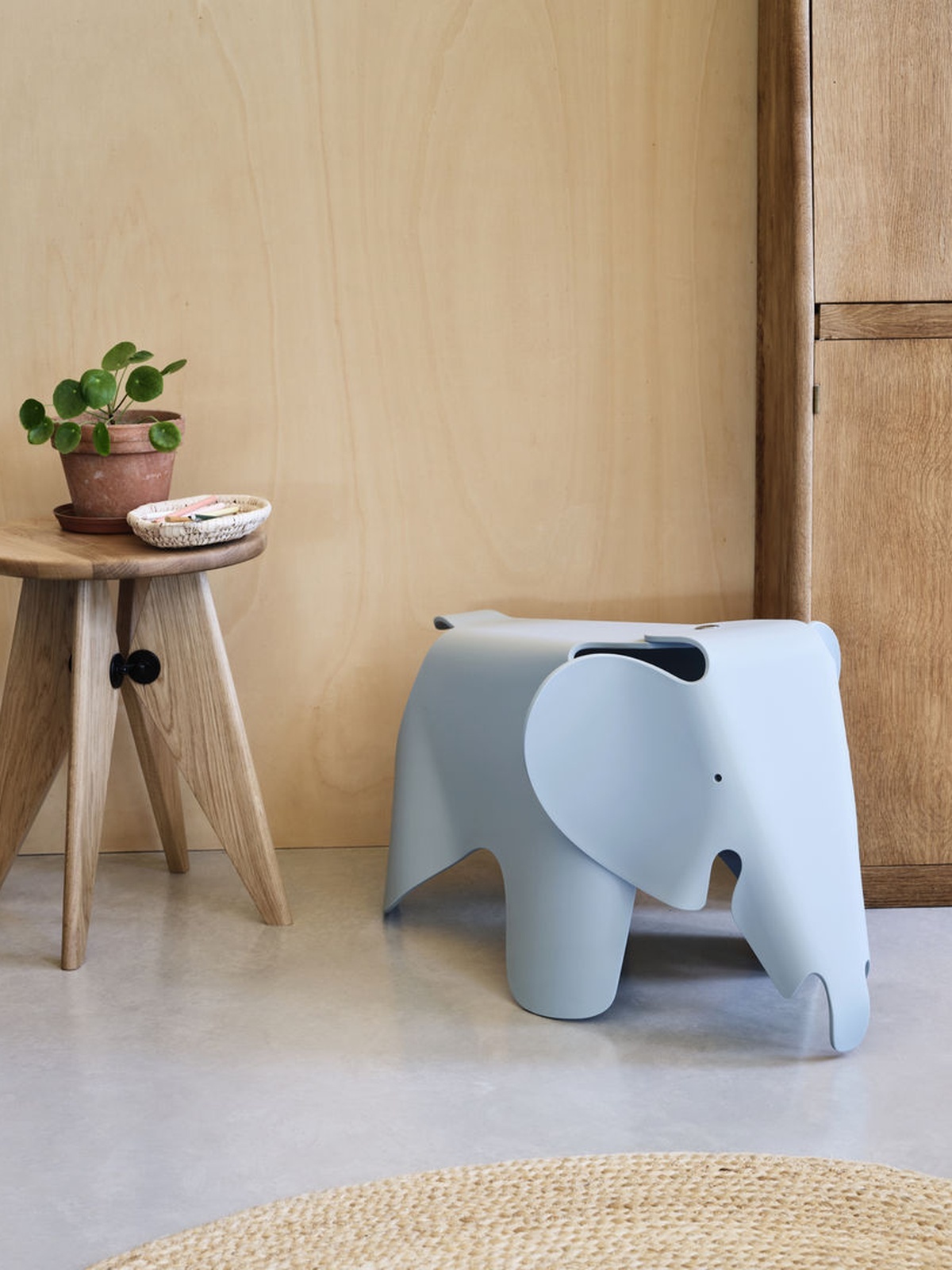 Eames Elephant