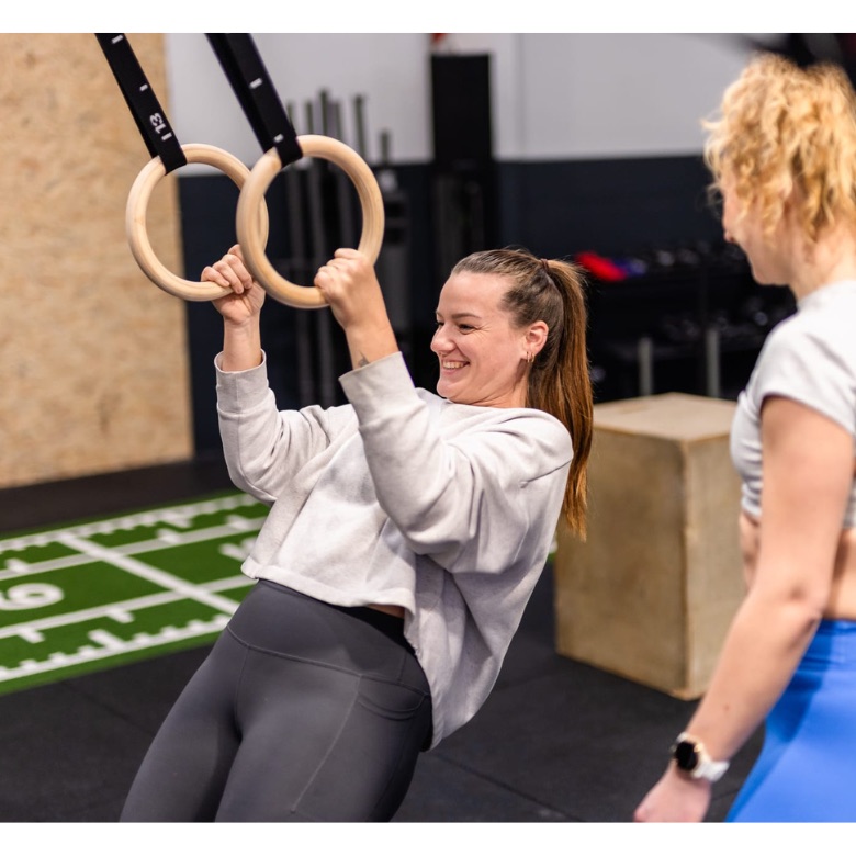 Personal Training an den Ringen mit Laura