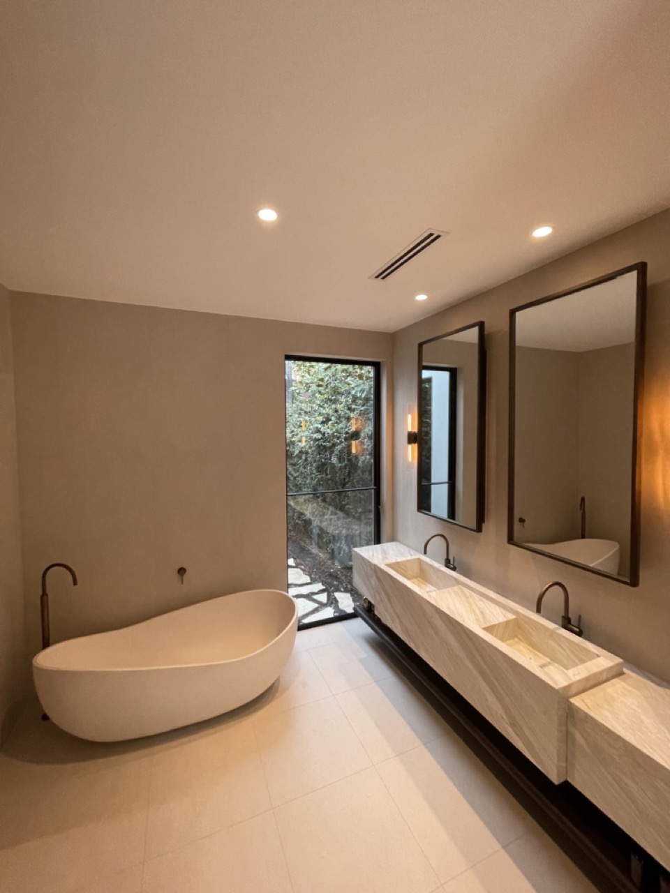 Modern bathroom renovation by Infinity and Beyond Plumbing & Gas