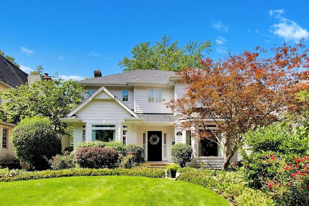Property photo of 558 N Grant Street in Hinsdale, Illinois
