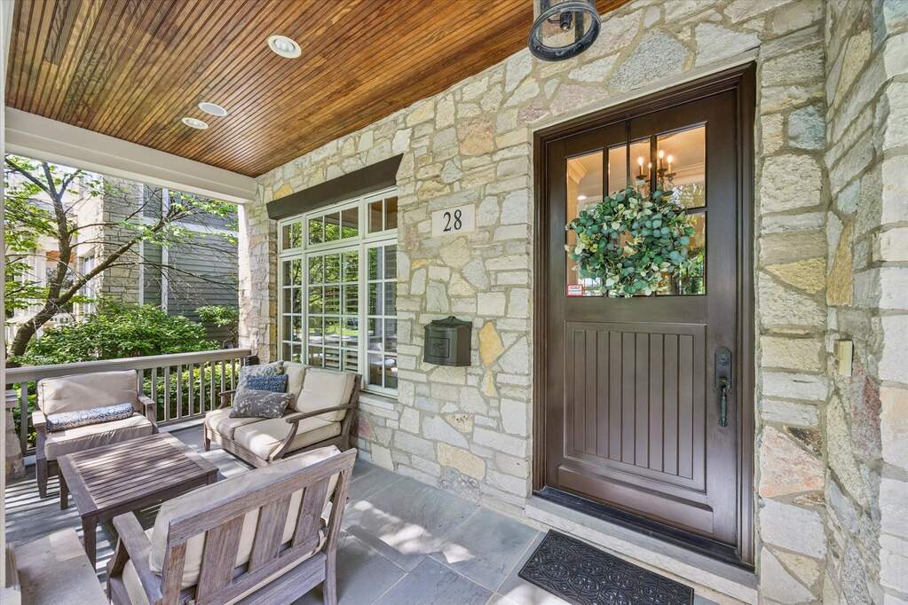 Property gallery photo