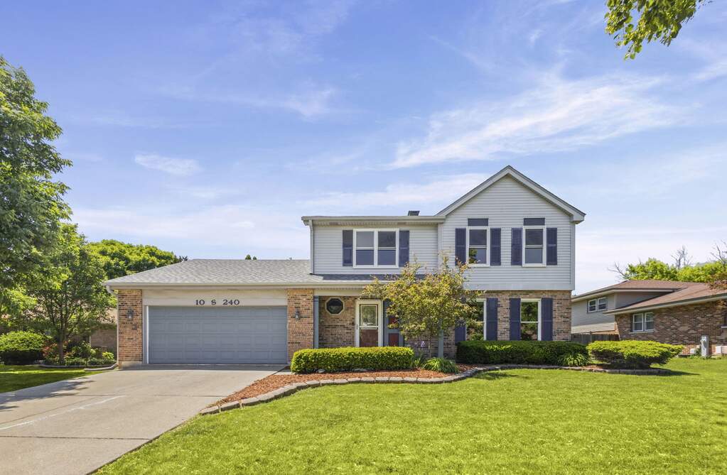 Property photo for confidential Downers Grove listing MLS 12668357