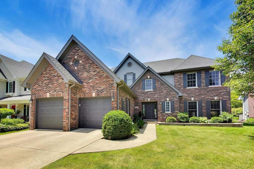 Property photo of 724 Fairfield Court in Westmont, Illinois