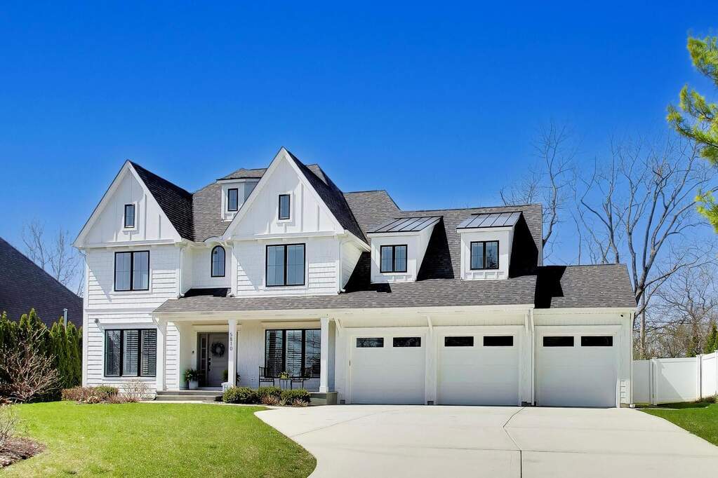 Property photo of 5810 S Madison Street in Hinsdale, Illinois