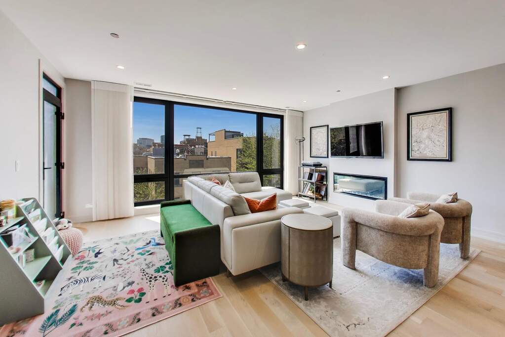 Property gallery photo