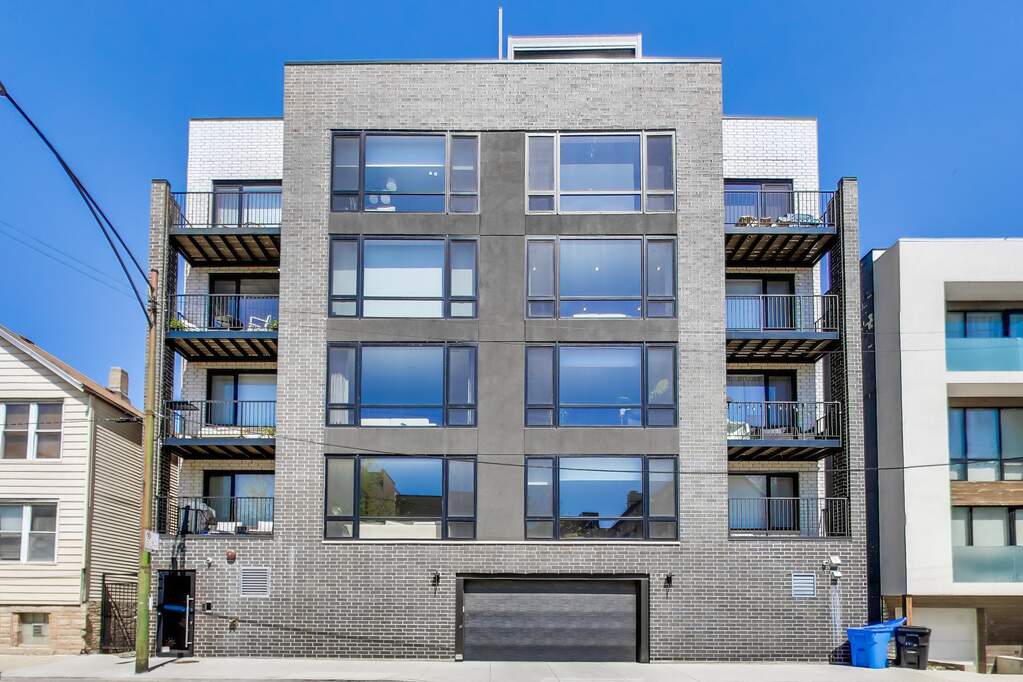 Property photo of 1350 W Erie Street #4E in Chicago, Illinois