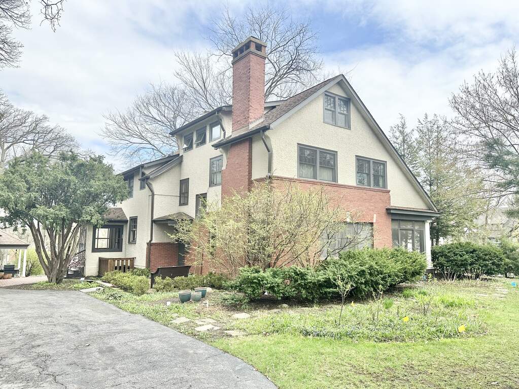 Property photo for confidential Hinsdale listing MLS 12619014
