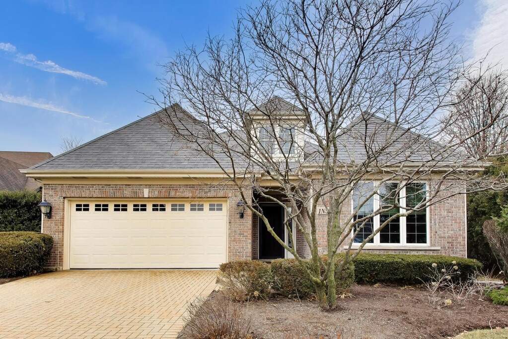 Property photo of 1N598 Golf View Lane in Winfield, Illinois